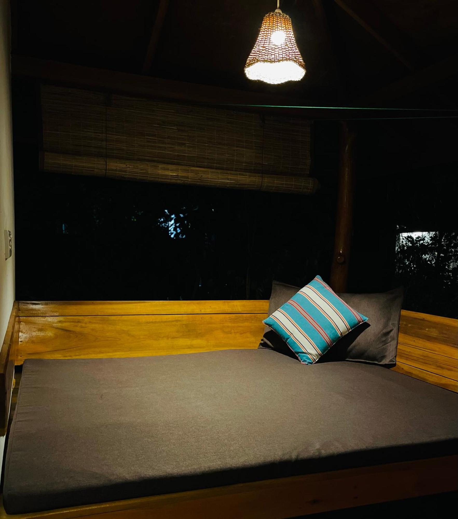 Prime Surfers Bungalow Baie d'Arugam Extérieur photo